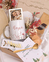 Pink Flowers - Christmas Gold Gift Box - GOTShirts